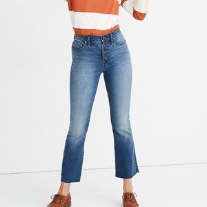 Cali Demi-Boot Jeans in Daly Wash: Button-Front